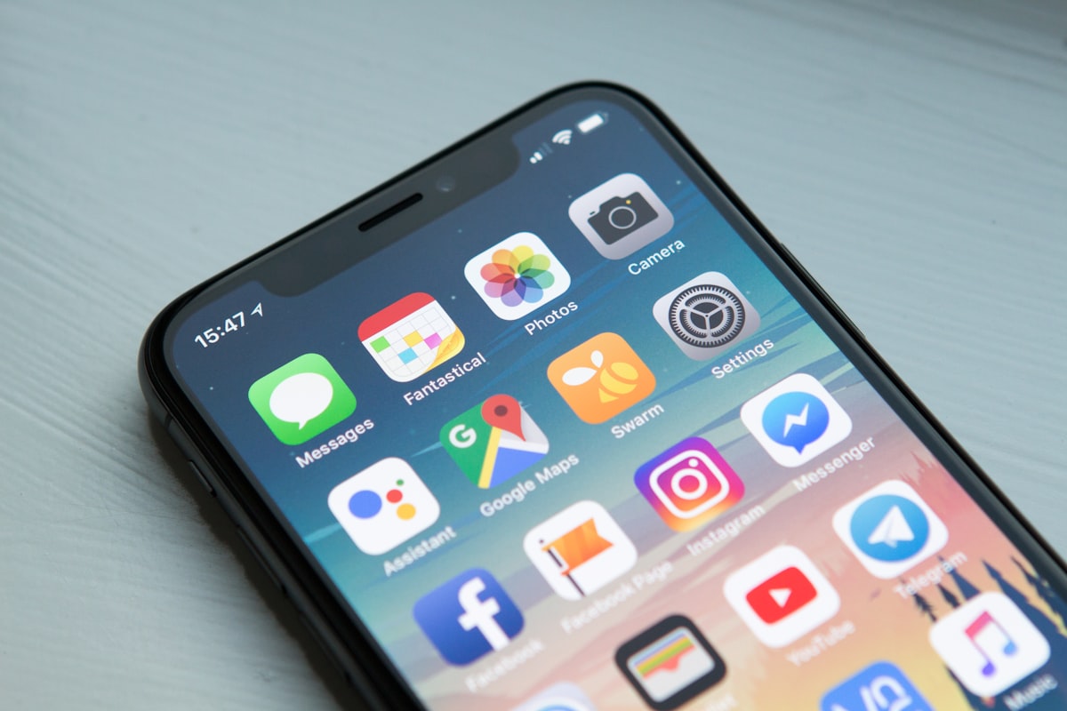 Mobile App Development คืออะไร ธุรกิจควรพัฒนาแอปมือถือเองหรือใช้ No-Code